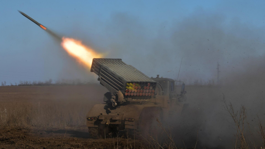 МО РФ: ВСУ потеряли до 370 военных в Курской области за сутки